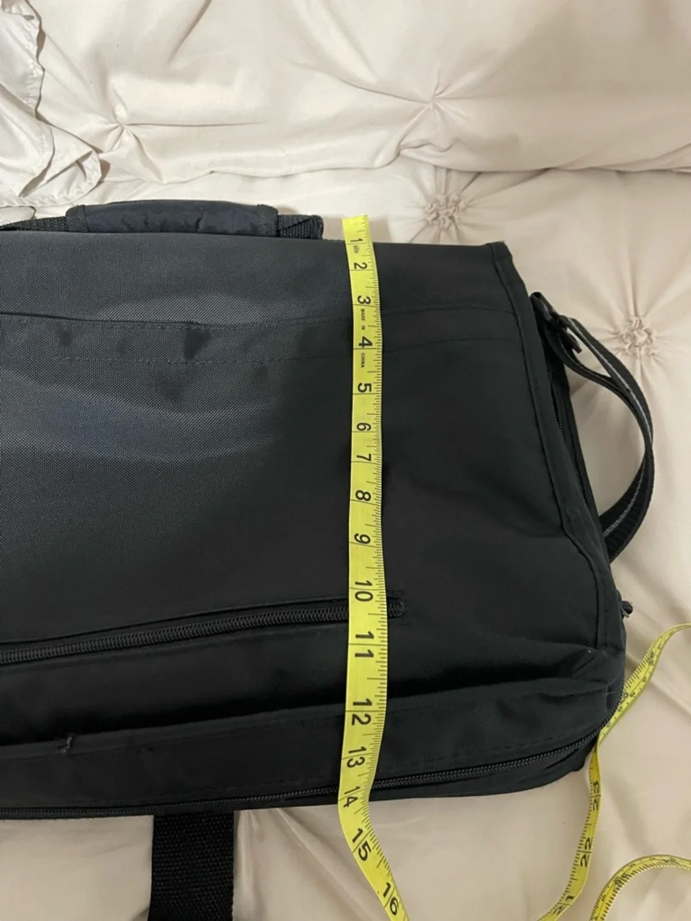 Solo Black Messenger Bag - Sleek Commuter Briefcase